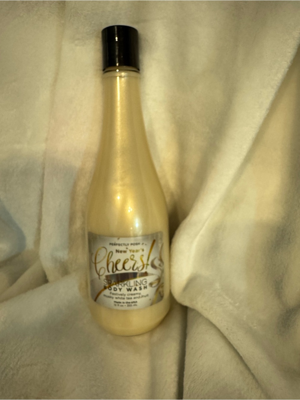 Perfectly Posh Cheers! Sparkling Body Wash - Cream